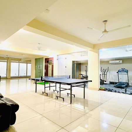 Bluo Studio4 Golf Course Road - Gym, Balcony, Lift Gurgaon Exterior foto